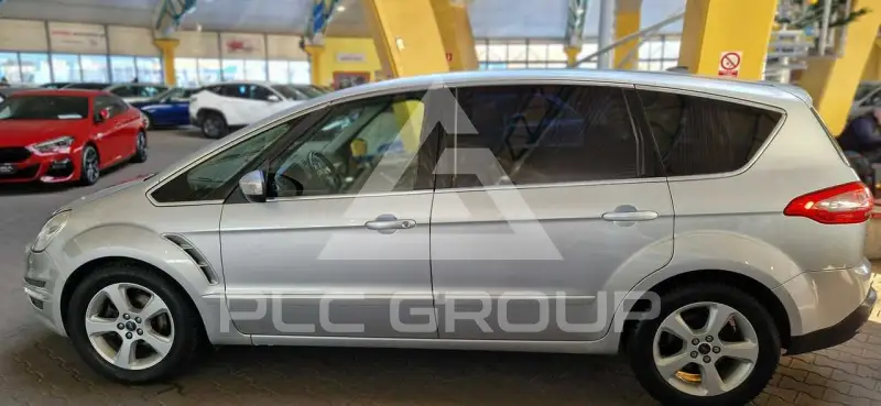 2010 Ford S-Max