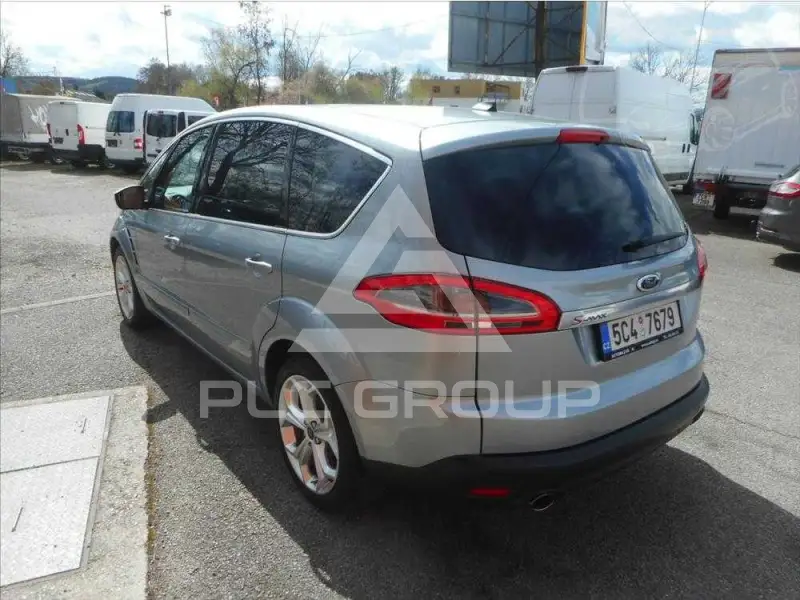 2010 Ford S-Max