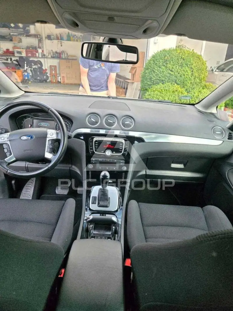 2010 Ford S-Max