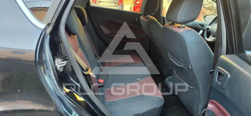 2010 Ford FIESTA