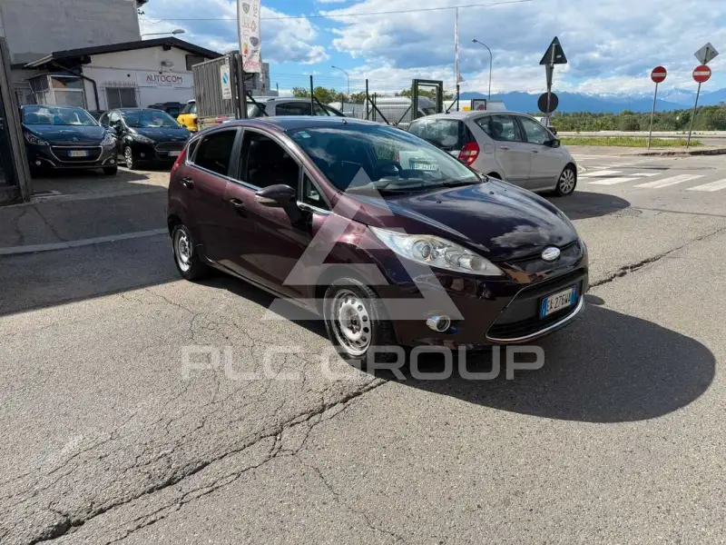 2010 Ford FIESTA