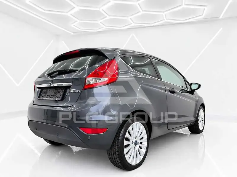 2010 Ford FIESTA