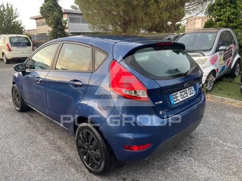 2010 Ford FIESTA