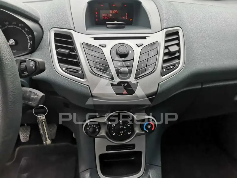 2010 Ford FIESTA