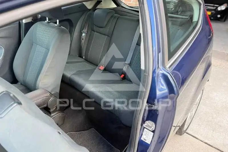 2010 Ford FIESTA