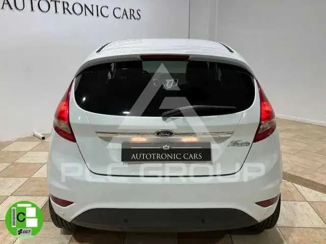 2010 Ford FIESTA