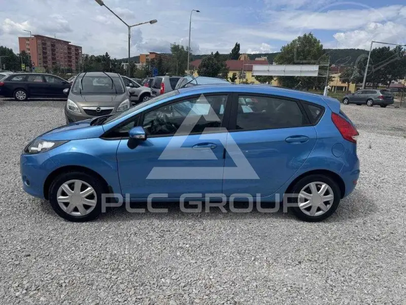 2010 Ford FIESTA