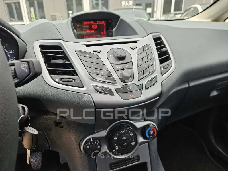 2010 Ford FIESTA