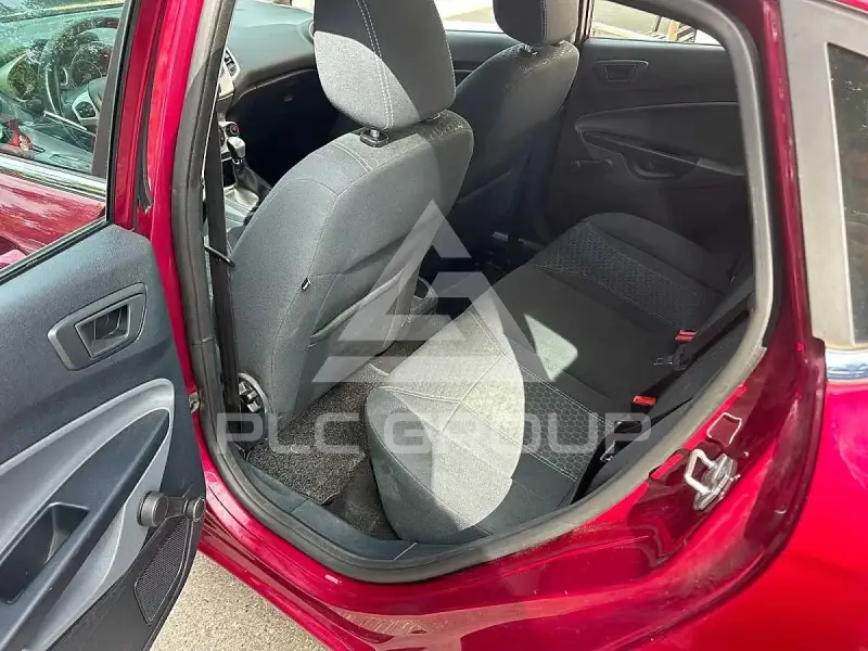 2010 Ford FIESTA