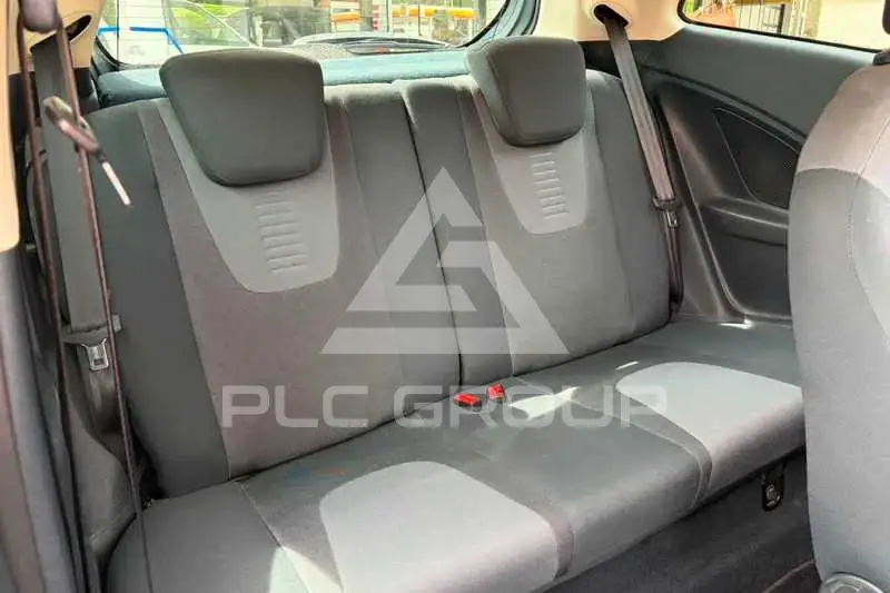 2010 Ford KA
