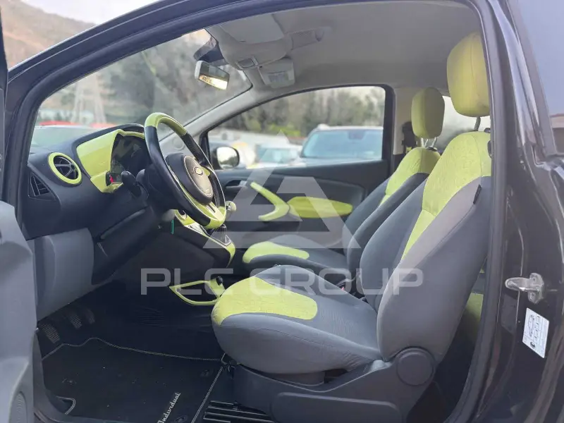 2010 Ford KA