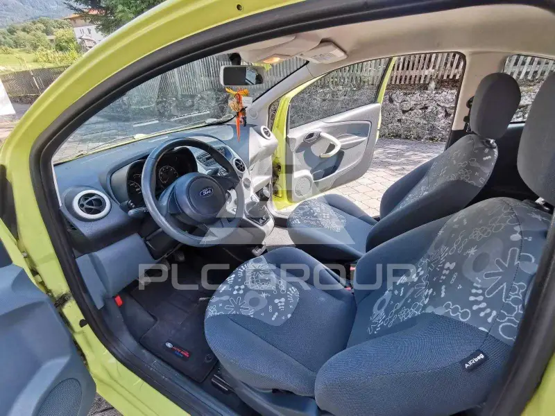 2010 Ford KA