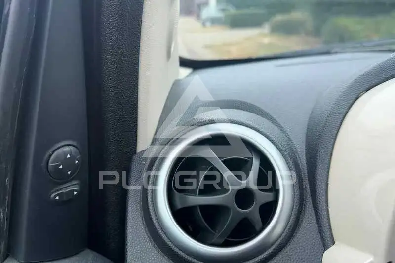 2010 Ford KA