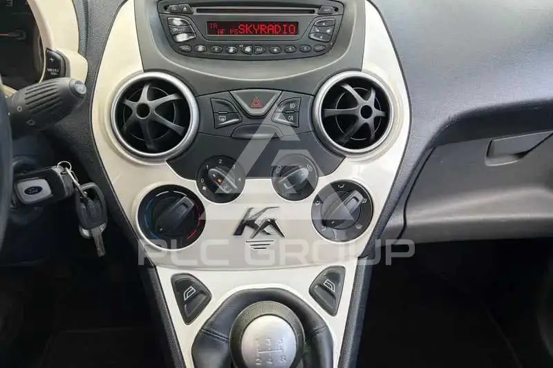2010 Ford KA