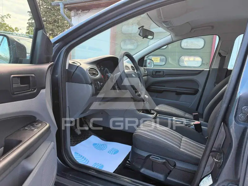 2010 Ford FOCUS