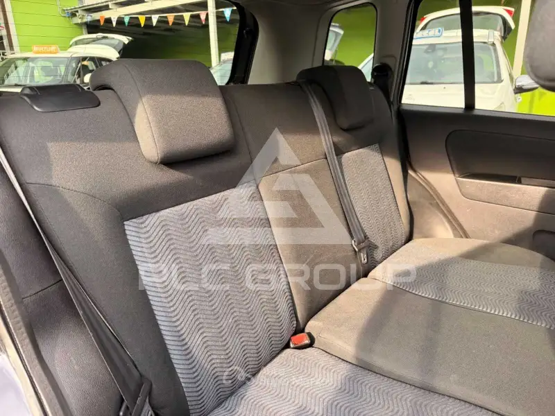 2010 Ford FUSION