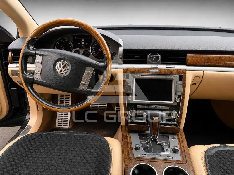 2010 Volkswagen PHAETON