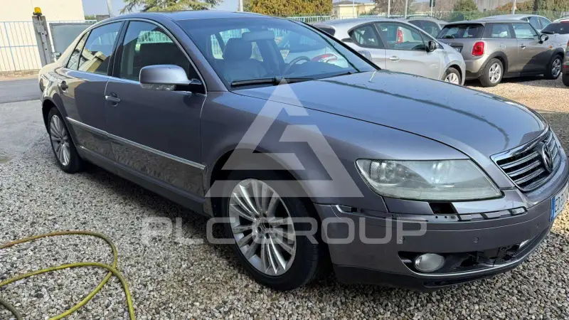 2010 Volkswagen PHAETON