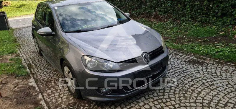 2010 Volkswagen GOLF