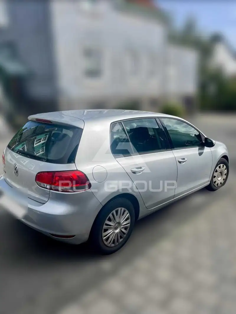 2010 Volkswagen GOLF