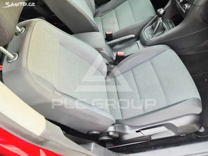 2010 Volkswagen GOLF