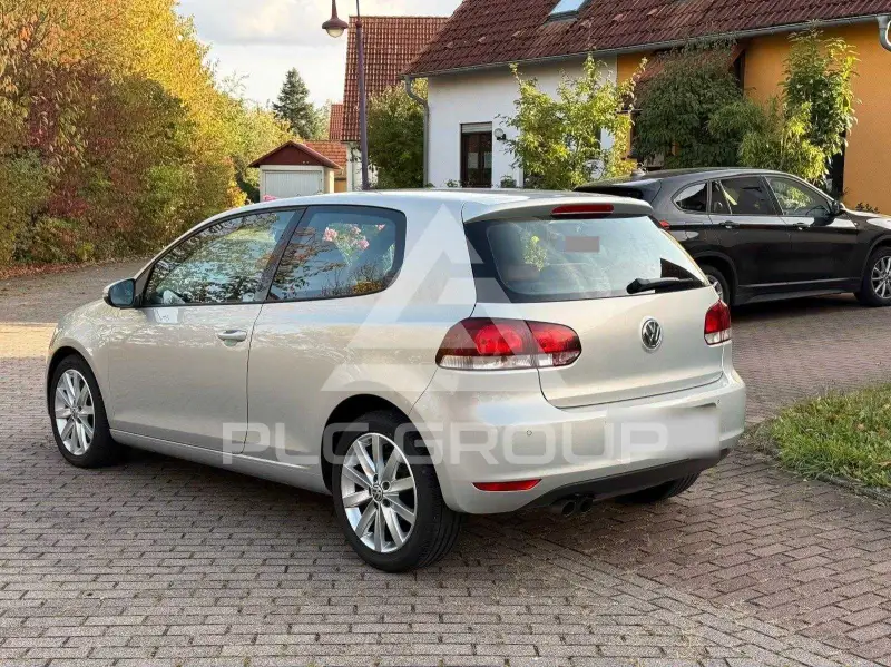 2010 Volkswagen GOLF