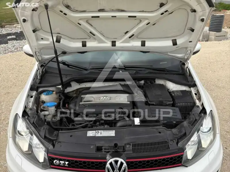 2010 Volkswagen GOLF