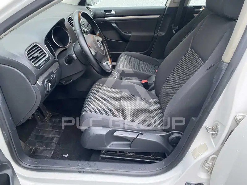 2010 Volkswagen GOLF
