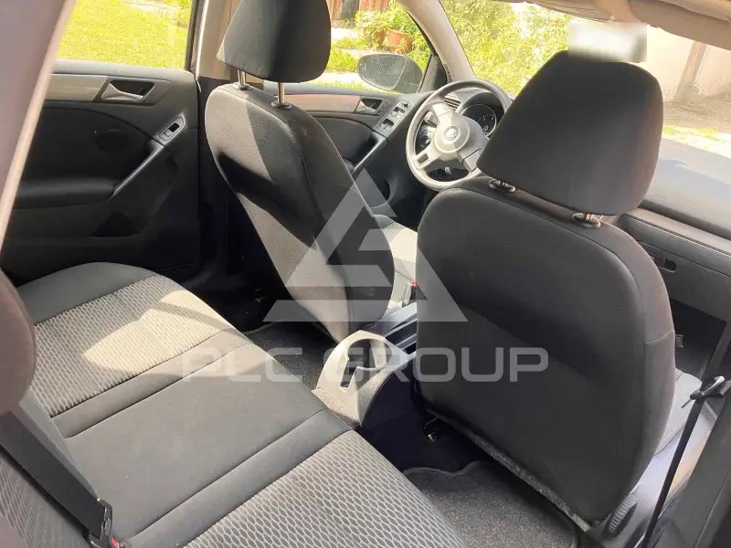 2010 Volkswagen GOLF