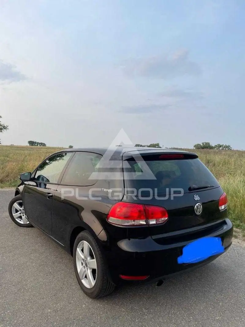 2010 Volkswagen GOLF