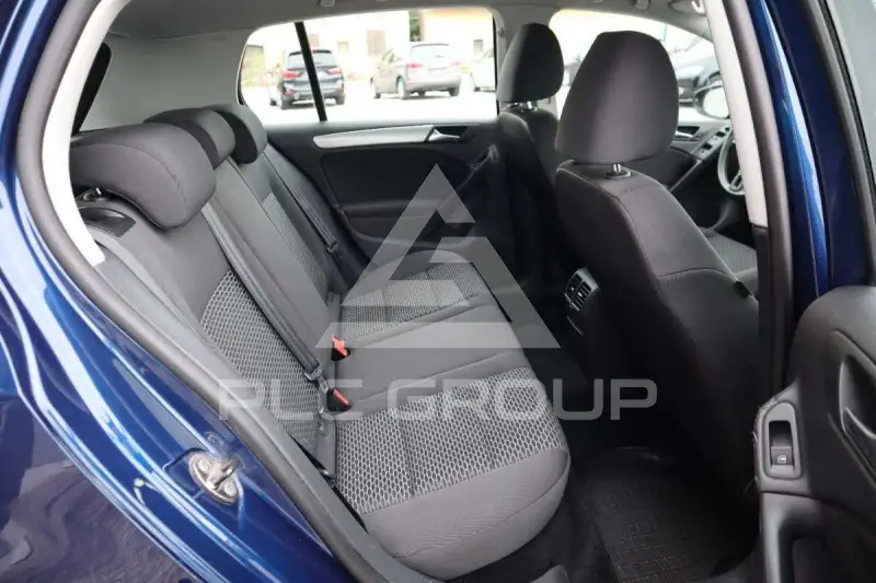 2010 Volkswagen GOLF