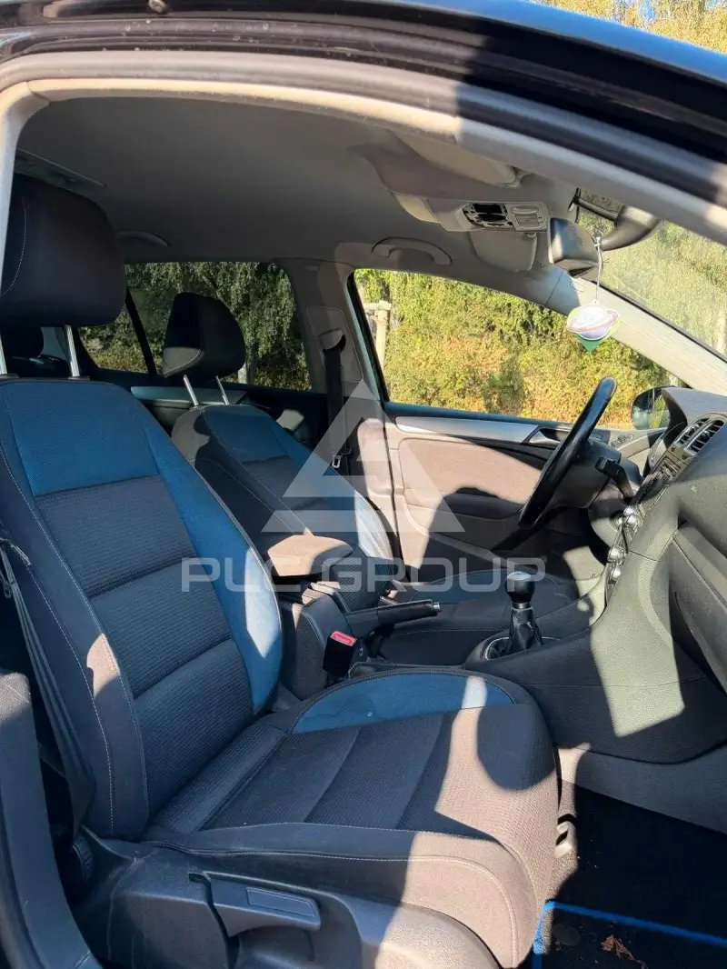 2010 Volkswagen GOLF