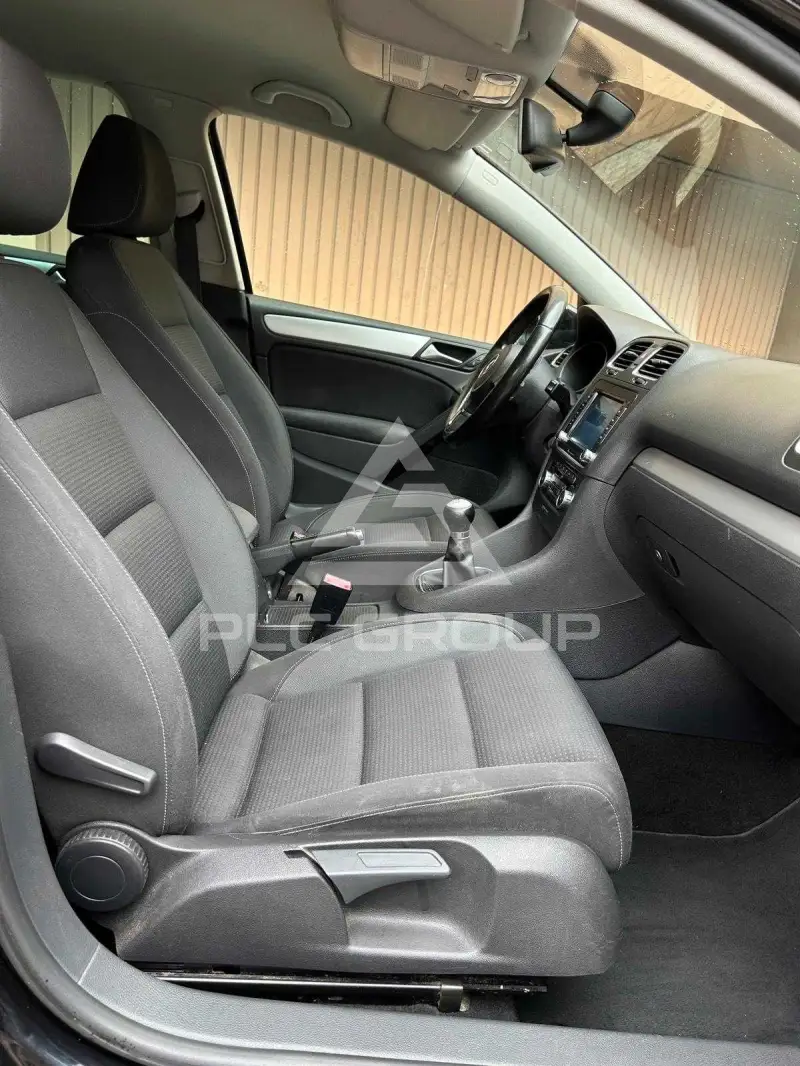 2010 Volkswagen GOLF