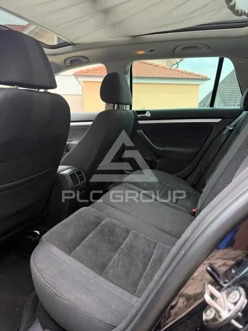 2010 Volkswagen GOLF