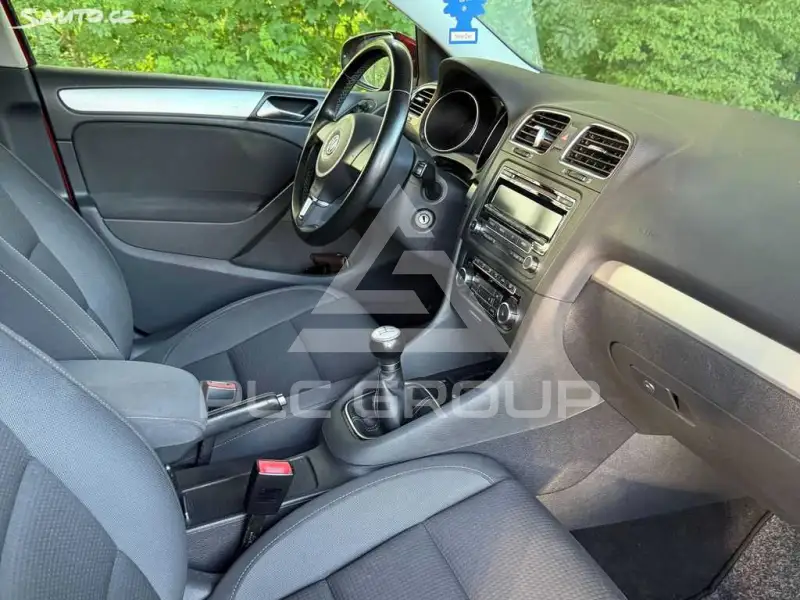 2010 Volkswagen GOLF