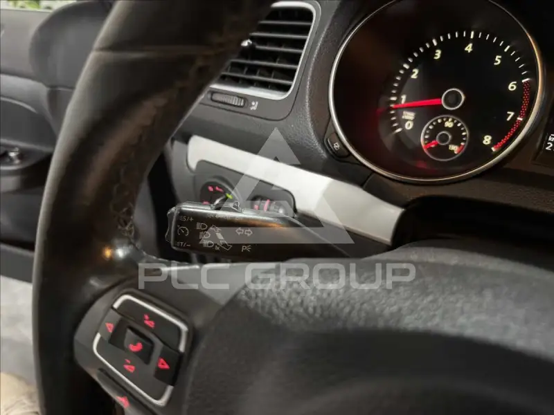 2010 Volkswagen GOLF