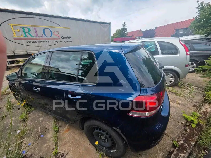2010 Volkswagen GOLF