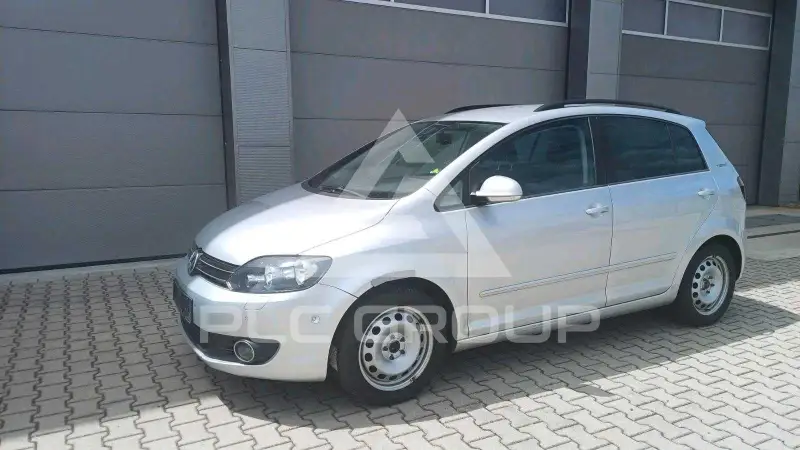 2010 Volkswagen GOLF