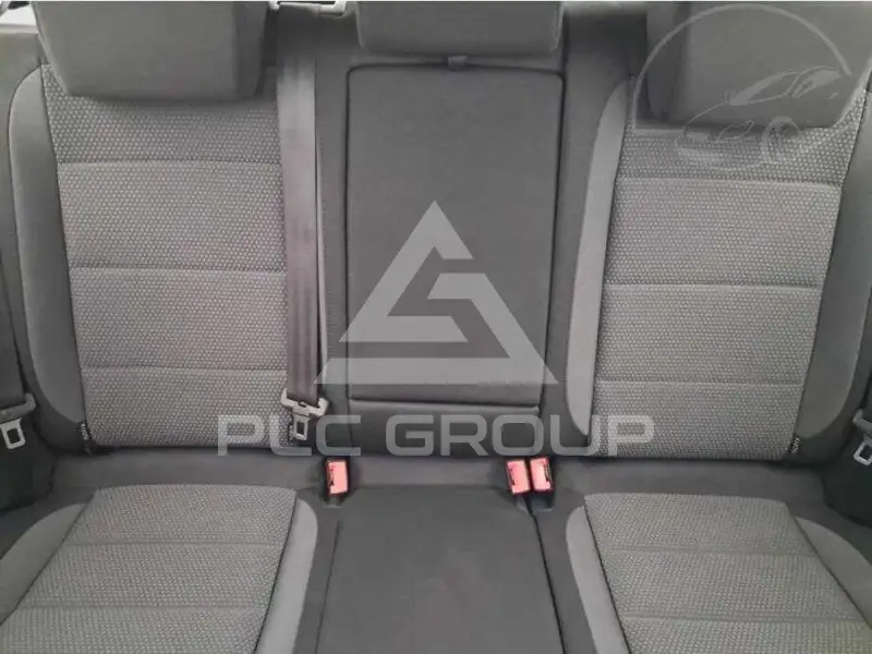 2010 Volkswagen GOLF