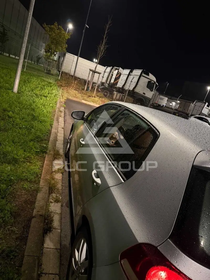2010 Volkswagen GOLF