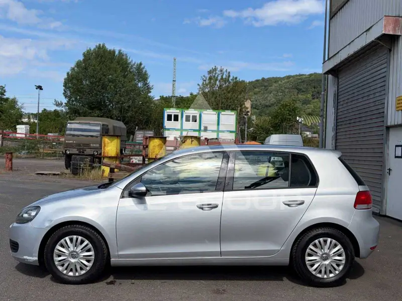 2010 Volkswagen GOLF