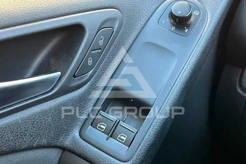 2010 Volkswagen GOLF