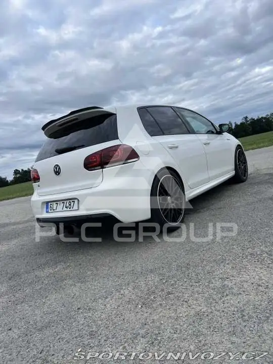 2010 Volkswagen GOLF