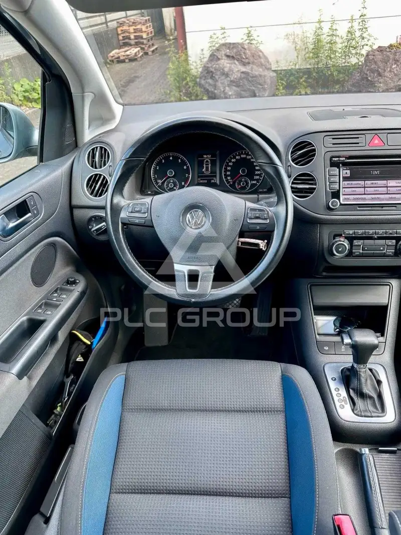 2010 Volkswagen GOLF