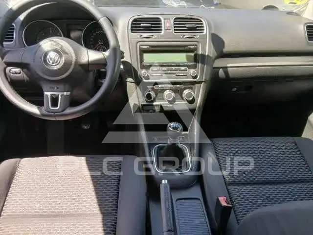 2010 Volkswagen GOLF
