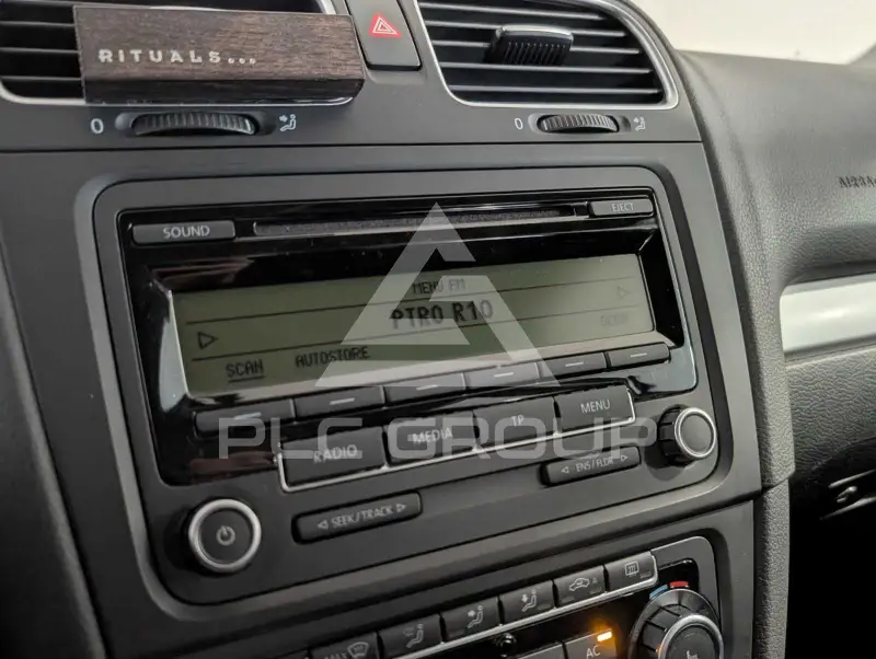 2010 Volkswagen GOLF