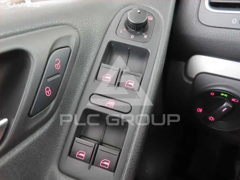 2010 Volkswagen GOLF