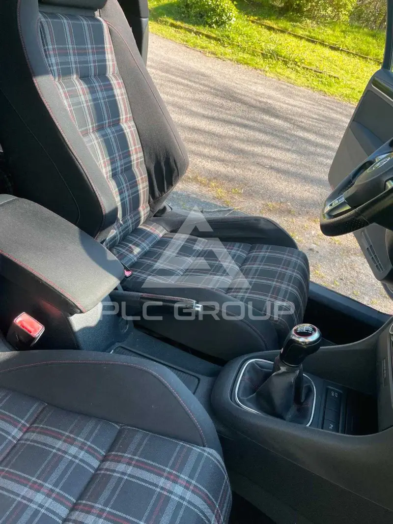 2010 Volkswagen GOLF