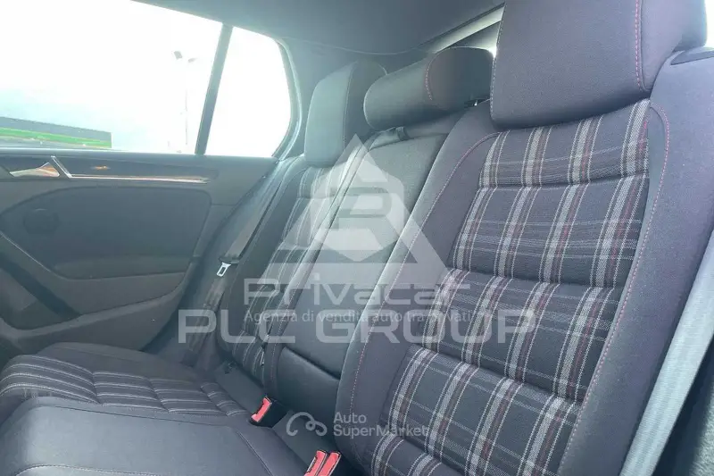 2010 Volkswagen GOLF