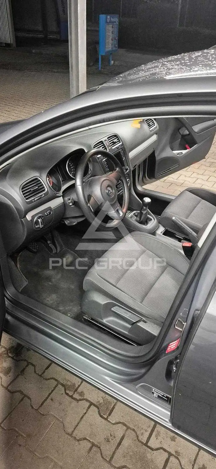 2010 Volkswagen GOLF
